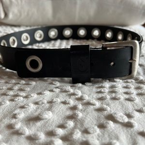 Lei black leather belt